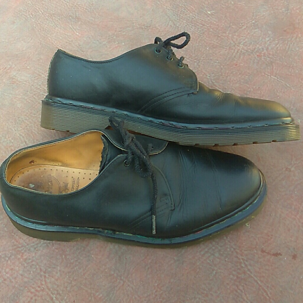 Men's Black Dr Martins sz 7